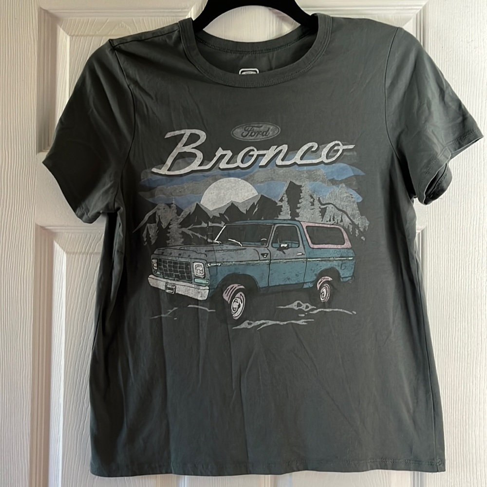 Ford Bronco Tshirt size L